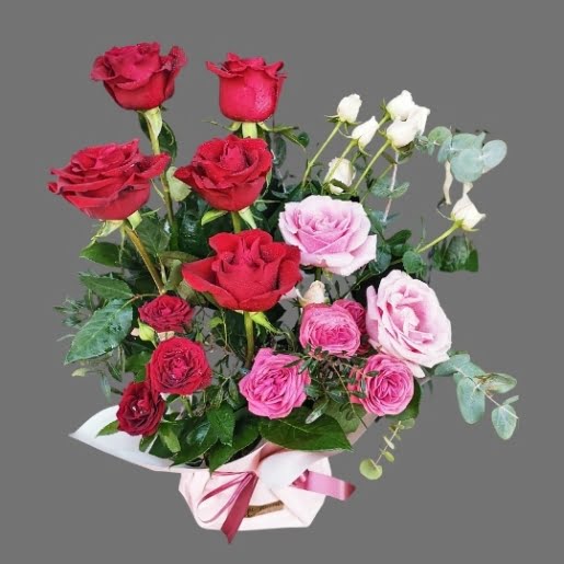 107 Aranjamente Florale - Florarie Online - Livrari Flori Roman Neamt