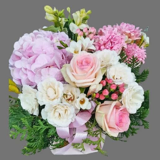 16 Aranjamente Florale - Florarie Online - Livrari Flori Roman Neamt